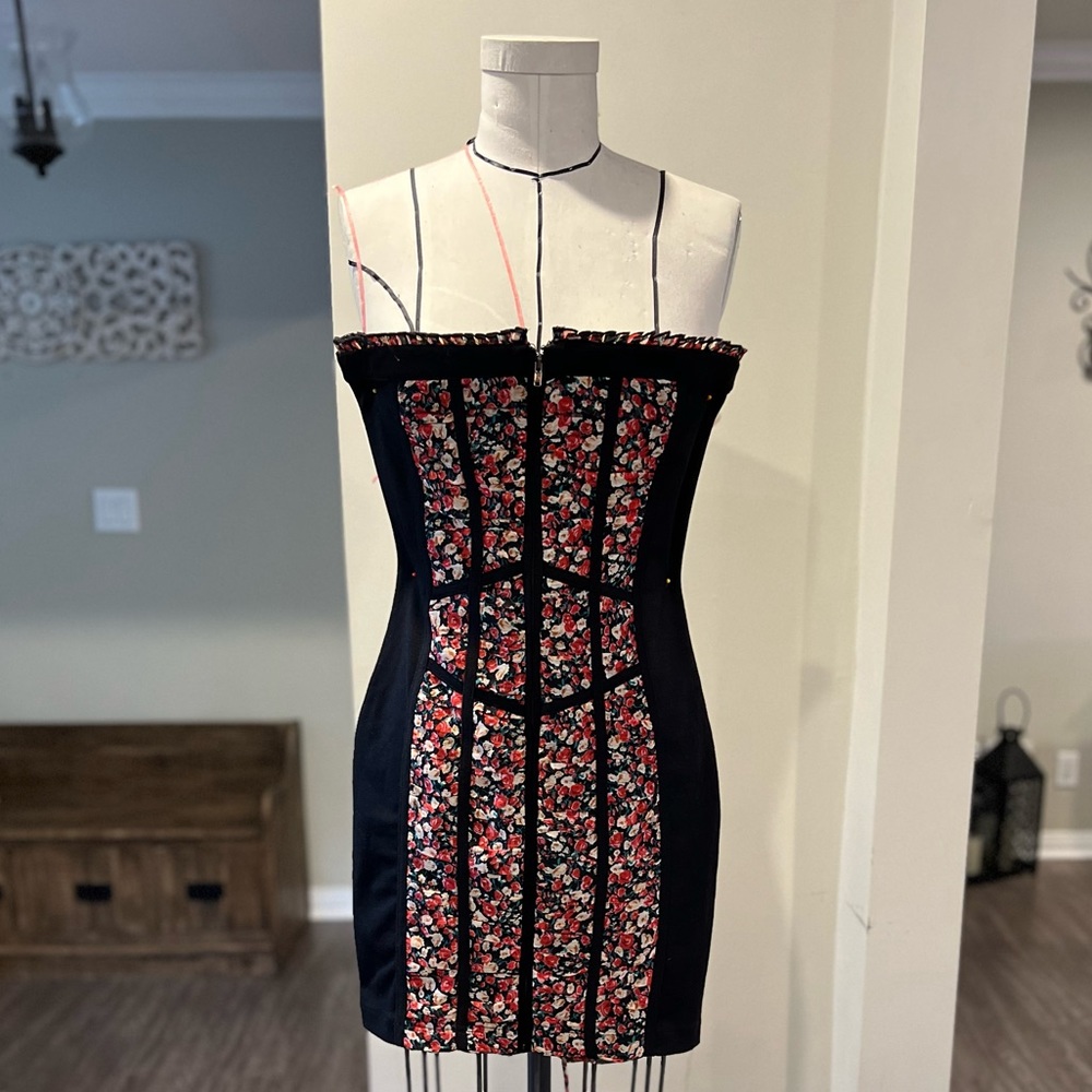 Strapless corset style back / zipper dress